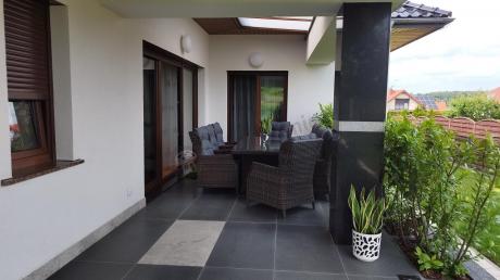 Brązowy zestaw na taras stół 220cm i 8 foteli technorattanowych Laritto