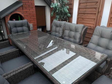 Brązowy zestaw na taras stół 220cm i 8 foteli technorattanowych Laritto