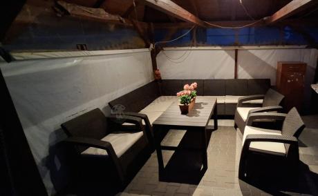 Brązowy zestaw ogrodowy dla 10 osób z narożnikiem, stołem podnoszonym i trzema fotelami Relly VII