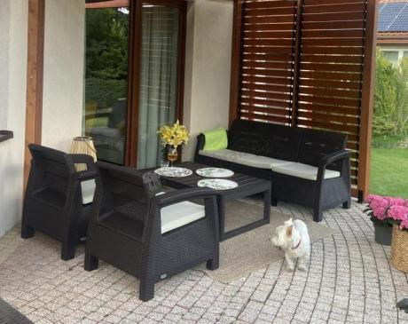 Brązowy zestaw ogrodowy dla 5 osób