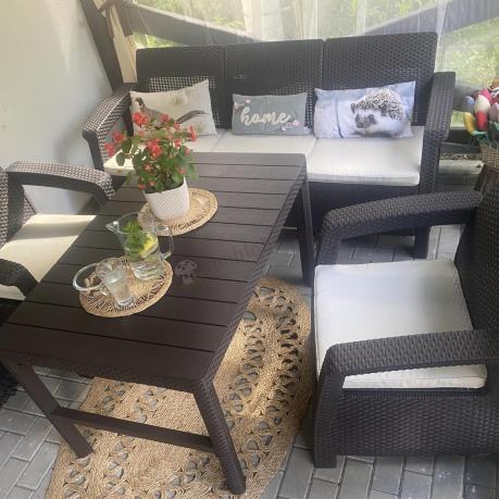 Brązowy zestaw ogrodowy dla 5 osób