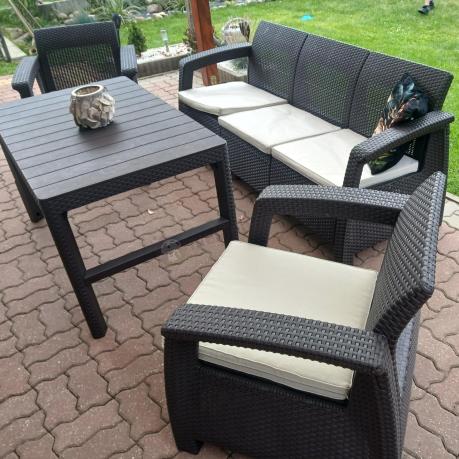 Brązowy zestaw ogrodowy dla 5 osób