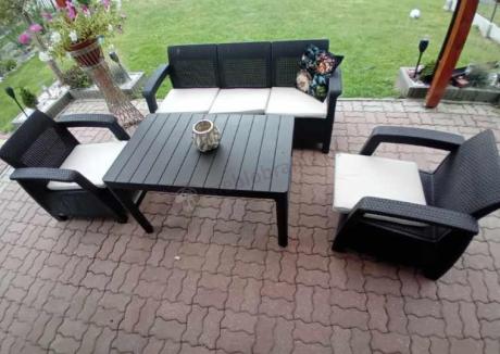 Brązowy zestaw ogrodowy dla 5 osób