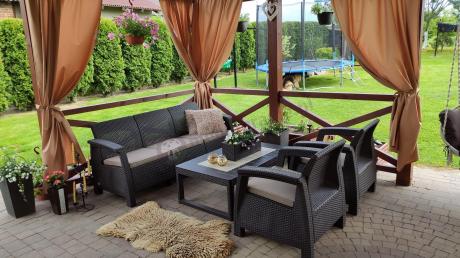 Brązowy zestaw ogrodowy dla 5 osób