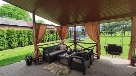 Brązowy zestaw ogrodowy dla 5 osób