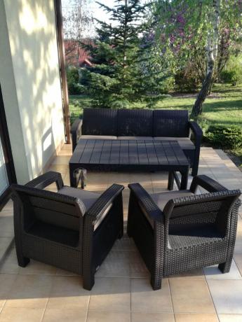 Brązowy zestaw ogrodowy dla 5 osób