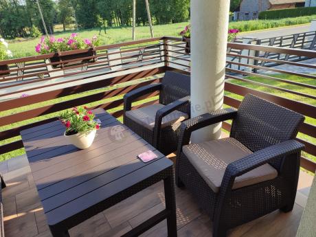 Brązowy zestaw ogrodowy dla 5 osób