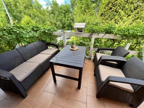 Brązowy zestaw ogrodowy dla 5 osób