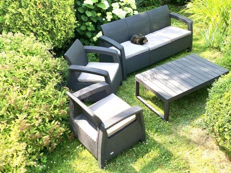 Brązowy zestaw ogrodowy dla 5 osób