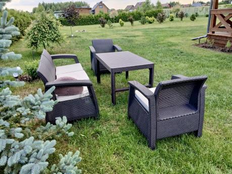 Brązowy zestaw ogrodowy dla 5 osób