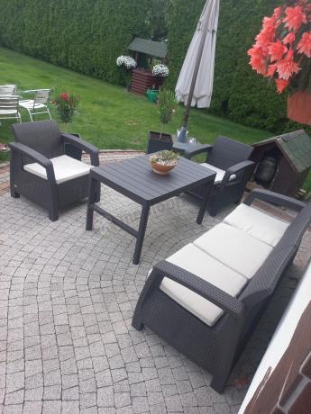 Brązowy zestaw ogrodowy dla 5 osób