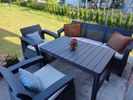 Brązowy zestaw ogrodowy dla 5 osób