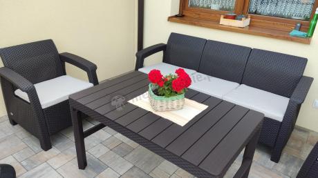 Brązowy zestaw ogrodowy dla 5 osób