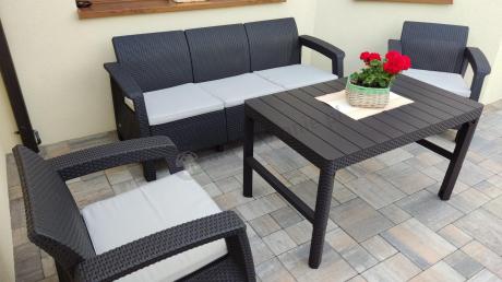 Brązowy zestaw ogrodowy dla 5 osób