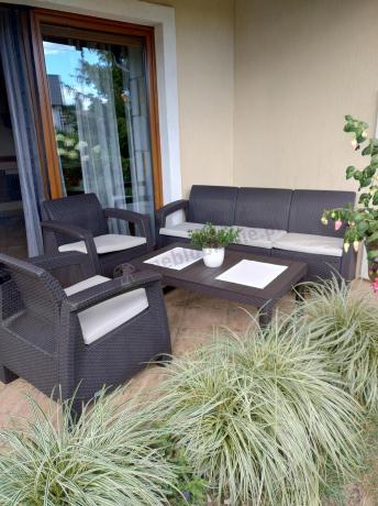 Brązowy zestaw ogrodowy dla 5 osób