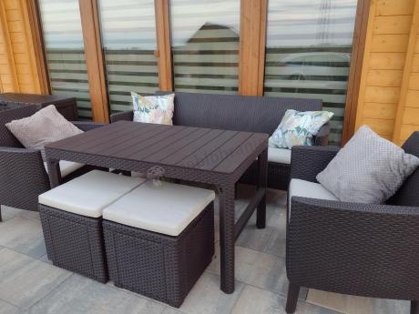 Brązowy zestaw ogrodowy z regulowanym stołem na 7 osób Meblobranie S3LP