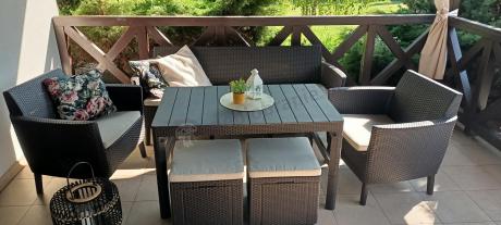 Brązowy zestaw ogrodowy z regulowanym stołem na 7 osób Meblobranie S3LP