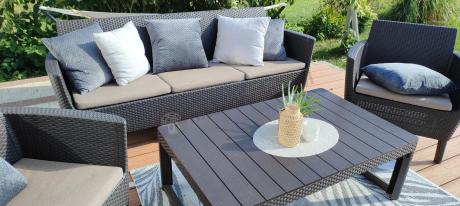 Brązowy zestaw ogrodowy z regulowanym stołem na 7 osób Meblobranie S3LP