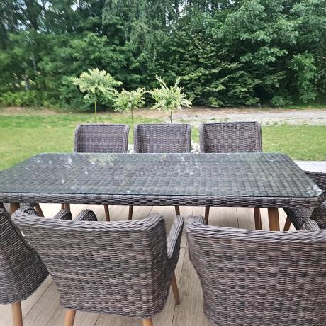 Brązowy zestaw ogrodowy ze stołem obiadowym 220cm i 8 fotelami technorattanowymi Tonitto Dining 8+1