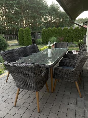 Brązowy zestaw ogrodowy ze stołem obiadowym 220cm i 8 fotelami technorattanowymi Tonitto Dining 8+1