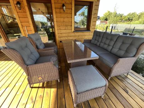 Brązowy zestaw technorattanowy tarasowy Laritto Dining + pufy - Brown