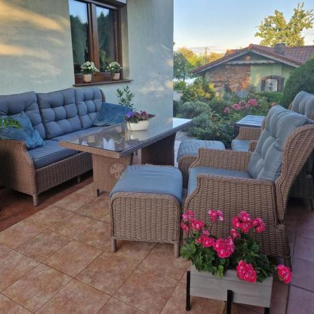 Brązowy zestaw technorattanowy tarasowy Laritto Dining + pufy - Brown