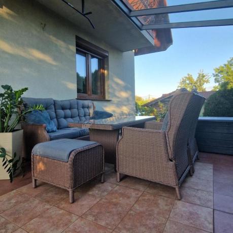 Brązowy zestaw technorattanowy tarasowy Laritto Dining + pufy - Brown