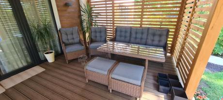 Brązowy zestaw technorattanowy tarasowy Laritto Dining + pufy - Brown