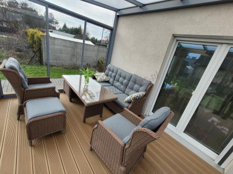 Brązowy zestaw technorattanowy tarasowy Laritto Dining + pufy - Brown