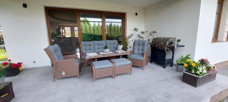 Brązowy zestaw technorattanowy tarasowy Laritto Dining + pufy - Brown