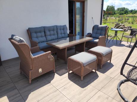 Brązowy zestaw technorattanowy tarasowy Laritto Dining + pufy - Brown