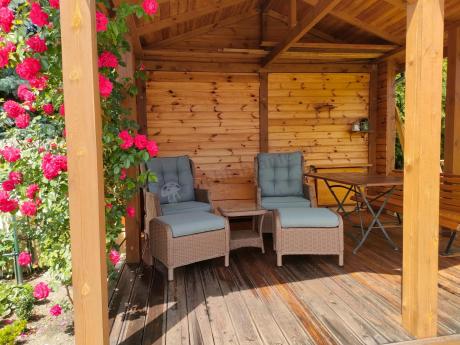 Brązowy zestaw wypoczynkowy z technorattanu z funkcją Relax Laritto Duo - Brown