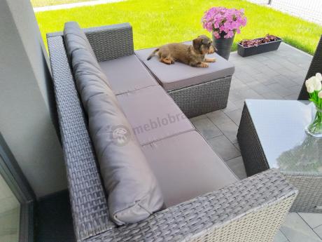 Ciemnoszary zestaw mebli ogrodowych ze stolikiem kawowym