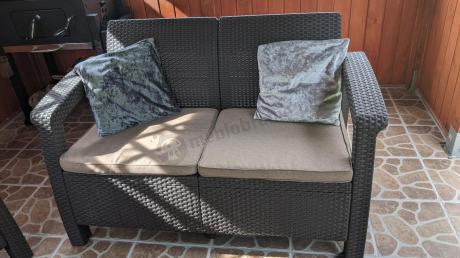 Brązowy zestaw ogrodowy z regulowanym stolikiem