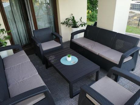 Brązowy zestaw ogrodowy dla 5 osób