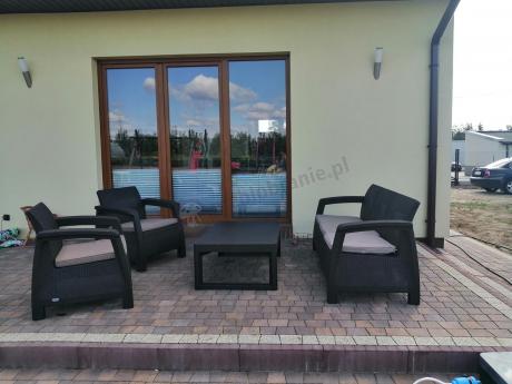 Brązowy zestaw ogrodowy dla 5 osób