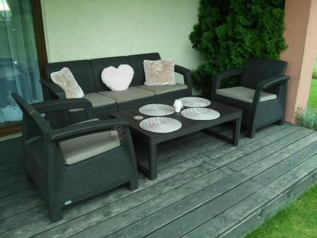 Brązowy zestaw ogrodowy dla 5 osób