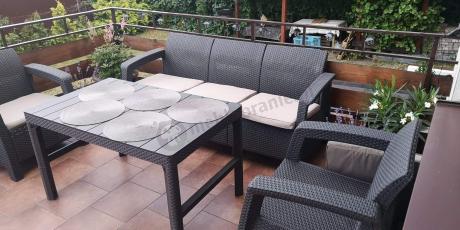 Brązowy zestaw ogrodowy dla 5 osób