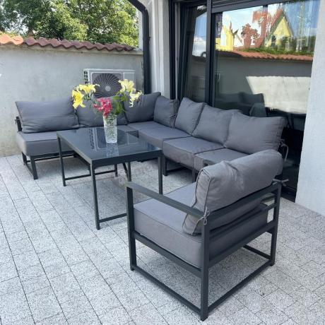 Duży komplet mebli ogrodowych modułowych z wysokim stołem i fotelem Trapeno 6 modułów grafit