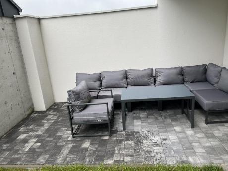 Duży komplet mebli ogrodowych modułowych z wysokim stołem i fotelem Trapeno 6 modułów grafit