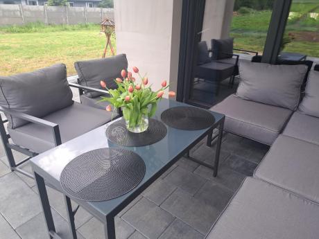 Duży komplet mebli ogrodowych modułowych z wysokim stołem i fotelem Trapeno 6 modułów grafit