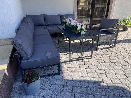 Duży komplet mebli ogrodowych modułowych z wysokim stołem i fotelem Trapeno 6 modułów grafit