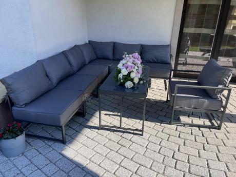 Duży komplet mebli ogrodowych modułowych z wysokim stołem i fotelem Trapeno 6 modułów grafit