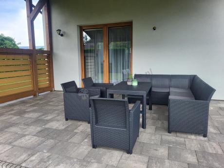 Duży narożnik na taras Nedler VI ze stolikiem podnoszonym i trzema fotelami - grafit