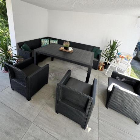 Duży narożnik na taras Nedler VII, stół obiadowy i trzy fotele - grafitowy