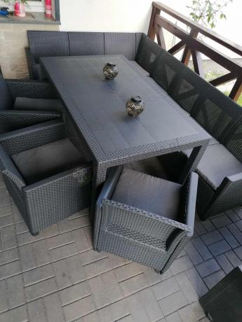 Duży narożnik na taras Nedler VII, stół obiadowy i trzy fotele - grafitowy