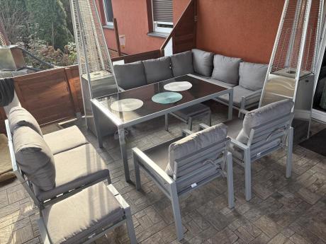 Duży narożnik na taras ze stołem obiadowym fotelami i pufami Sodor Corner XXL - Silver