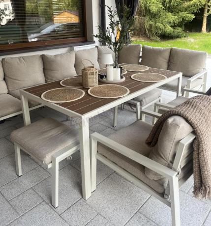 Duży narożnik na taras ze stołem obiadowym fotelami i pufami Sodor Corner XXL - White Polywood