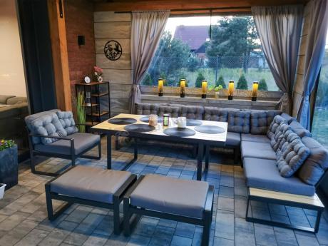 Duży narożnik obiadowy z dodatkowymi blatami i fotelem Panaon GW