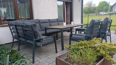 Duży narożnik ogrodowy metalowy 294x184cm Doros Corner XXL z 2 fotelami, 2 pufami i stołem 160cm - Polywood Dark Grey